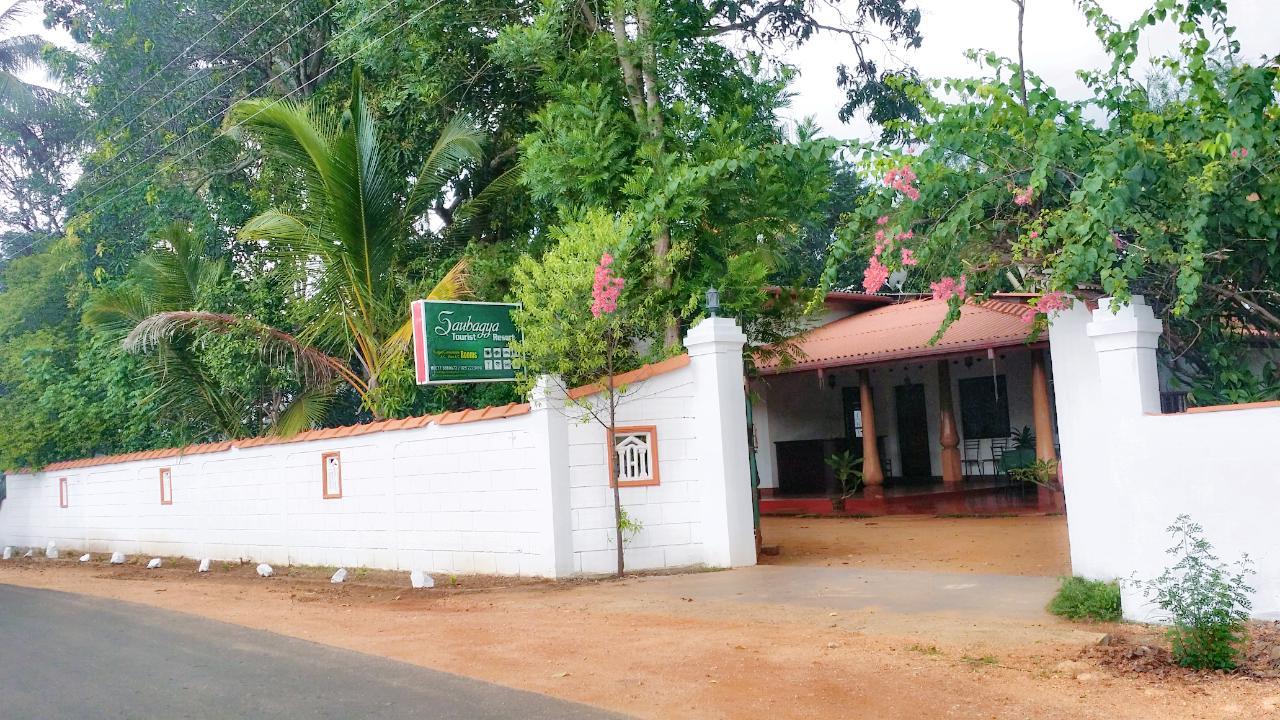 Saubagya Inn Holambra Exterior foto