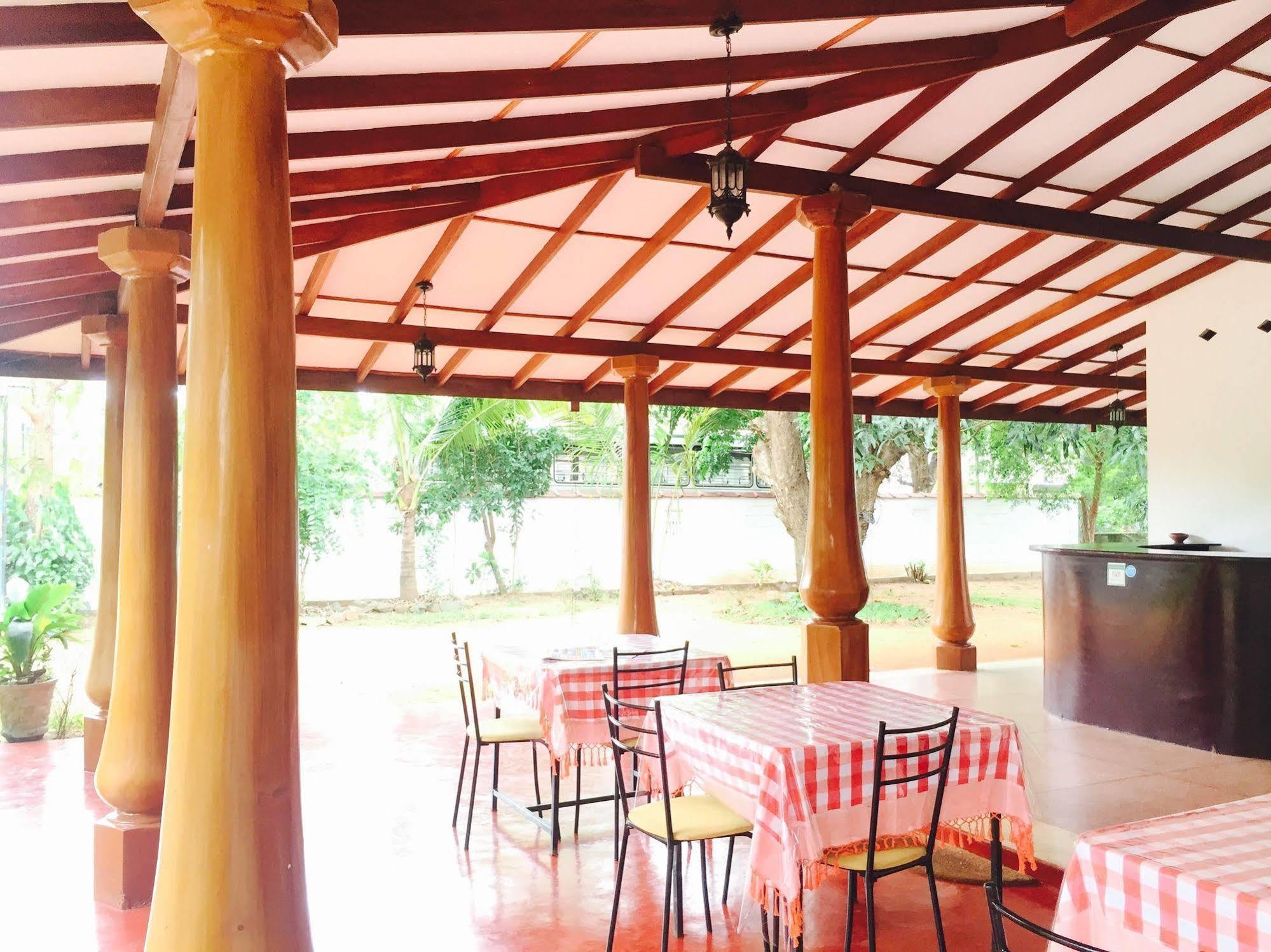 Saubagya Inn Holambra Exterior foto